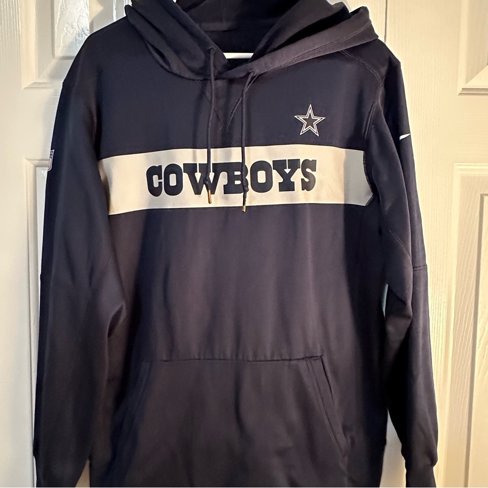 Nike Cowboys hoodie Navy - tag removed but Youth xl/adult small measurement.